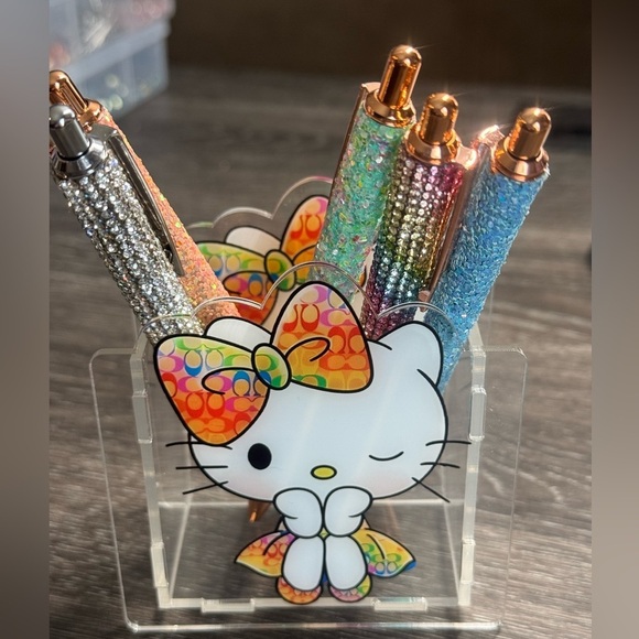Hello Kitty coach pen holder - Picture 3 of 3